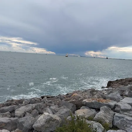 F2 La Corniche 